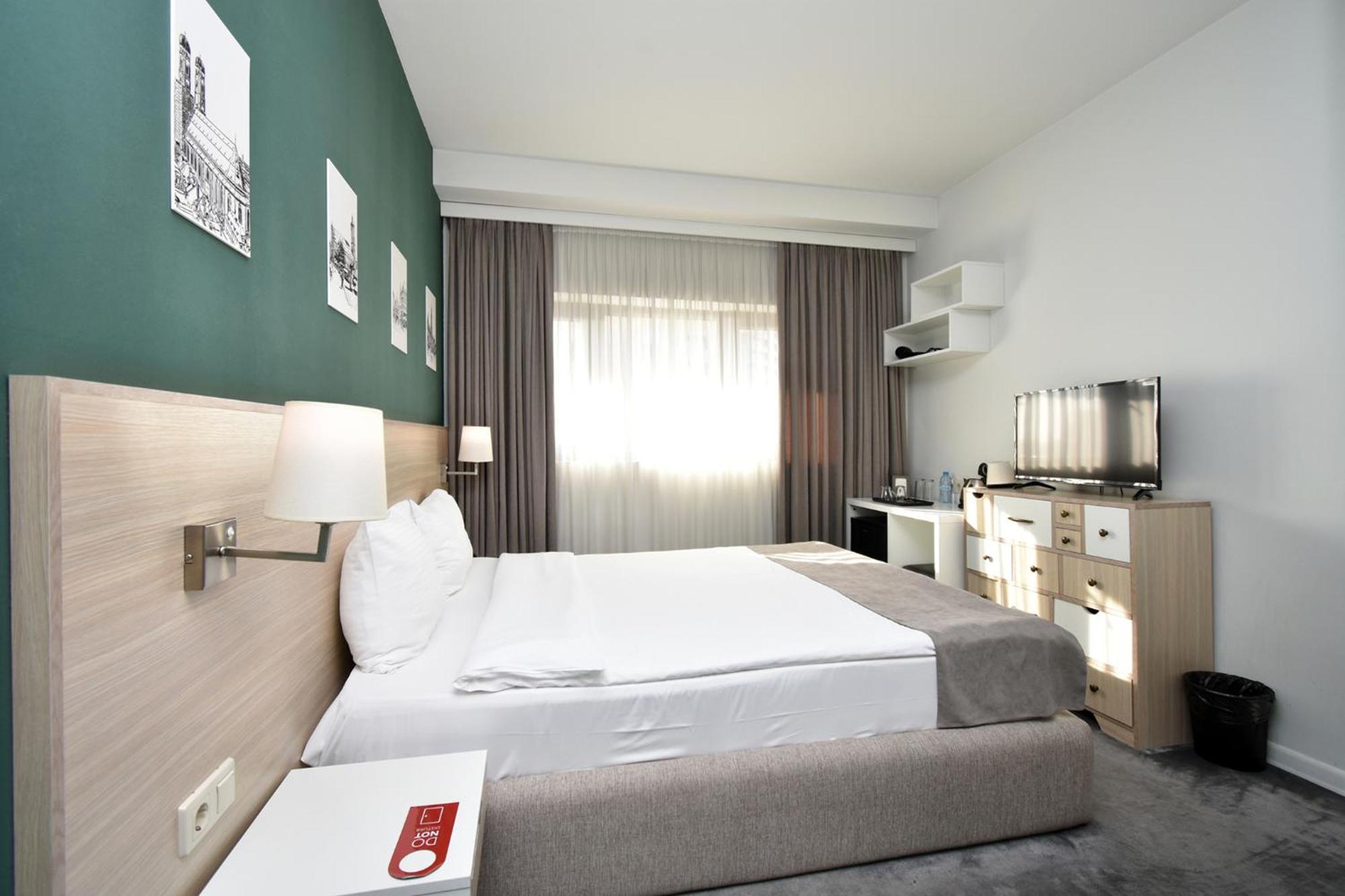 In City Hotel Єреван Екстер'єр фото